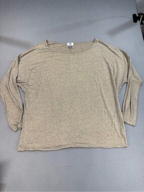 Old Navy Light Taupe Long Sleeve Scoop Neck Top